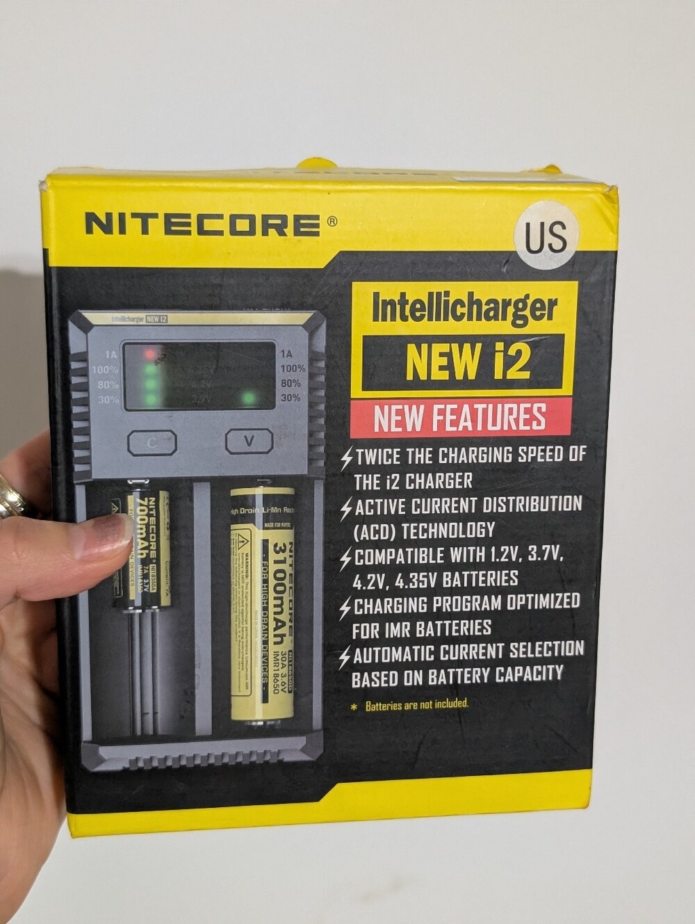 Intellicharger NEW i2 Battery Charger - Yellow/Black Nitecore
